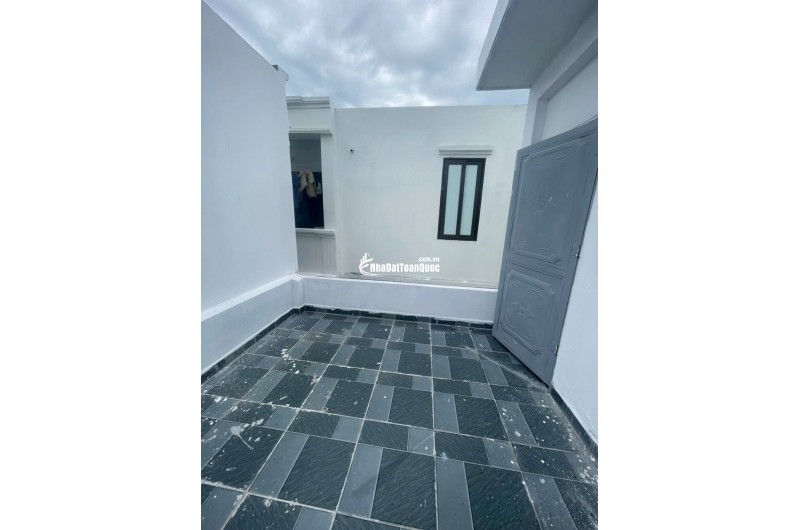NHÀ 3 TẦNG - NGÕ Ô TÔ - GIÁ CHỈ 2,X TỶ